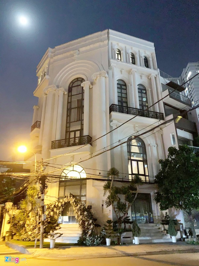Bên trong biệt thự xa hoa của gia đình Bảo Thy-1