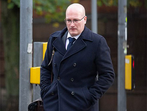 Bác sĩ cố ý cắt bỏ tử cung, thắt ống dẫn trứng của 170 nữ bệnh nhân nhằm trục lợi bất chính-2