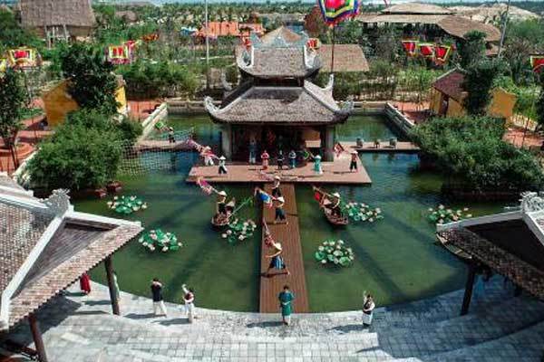 Chủ tịch Vingroup - Top 50 nhân vật có ảnh hưởng nhất ngành công viên giải trí-9