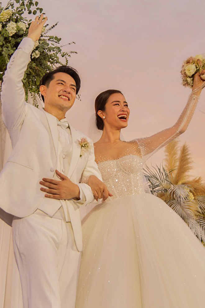 Điểm trùng hợp hài hước khi Đông Nhi, Bảo Thy tổ chức đám cưới với ông xã giàu có-2