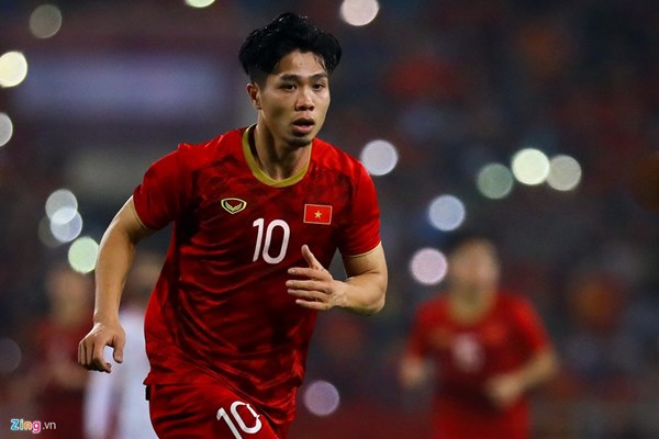 Vì sao HLV Park Hang-seo vẫn đặt cược vào Công Phượng?-4