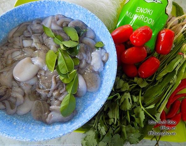 Mẹ đảm chia sẻ công thức làm gỏi bạch tuộc kiểu Thái khiến chị em phải trầm trồ-1