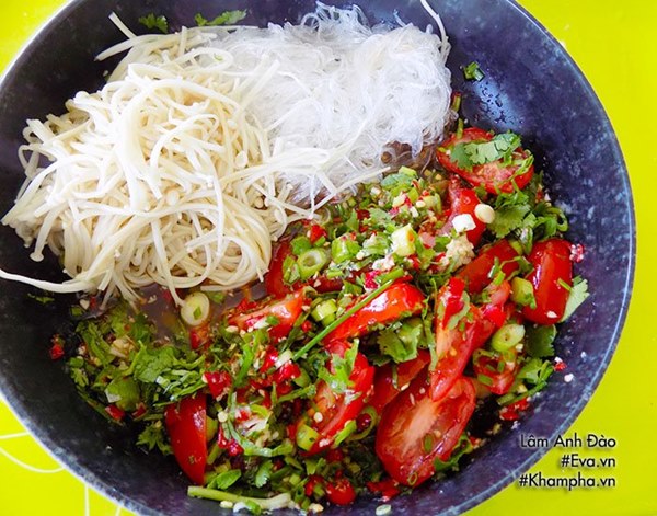 Mẹ đảm chia sẻ công thức làm gỏi bạch tuộc kiểu Thái khiến chị em phải trầm trồ-4