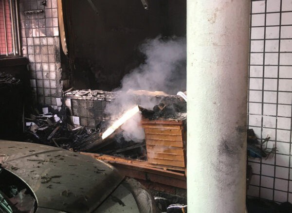 Lắp chuồng cọp quá kiên cố, gia đình 4 người chết cháy trong hỏa hoạn vì không có lối thoát-3