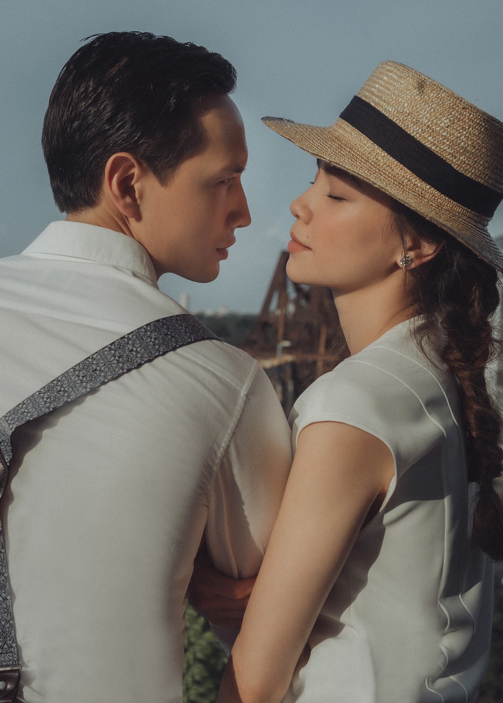 Hồ Ngọc Hà khiến Kim Lý đắm đuối không rời mắt, fan khen: Sinh ra để cho nhau-6