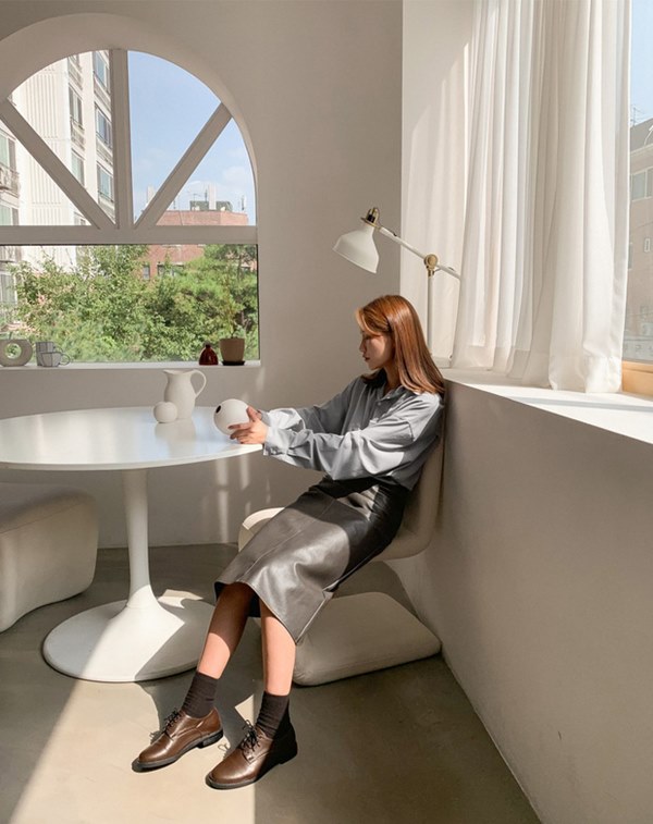 Hết Yoona rồi đến Hà Tăng diện chân váy da, bạn sao có thể kìm lòng trước item sang chảnh hào nhoáng này?-14