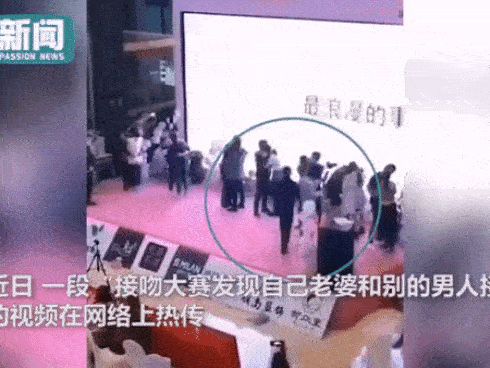 Khoảnh khắc kinh khủng: Vòng xoay cảm giác mạnh bất ngờ bị đứt dây an toàn khiến 6 người rơi xuống đất bị thương nặng-2