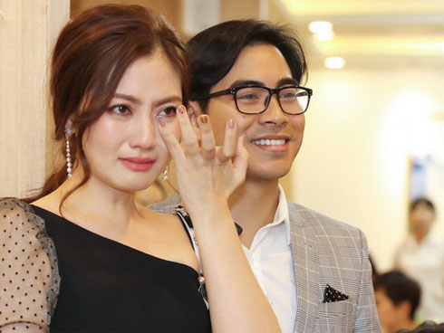 Mẹ ruột Ngọc Lan nói Thanh Bình nuôi ong tay áo, ám chỉ con gái mình là người có lỗi trong cuộc ly hôn?-7