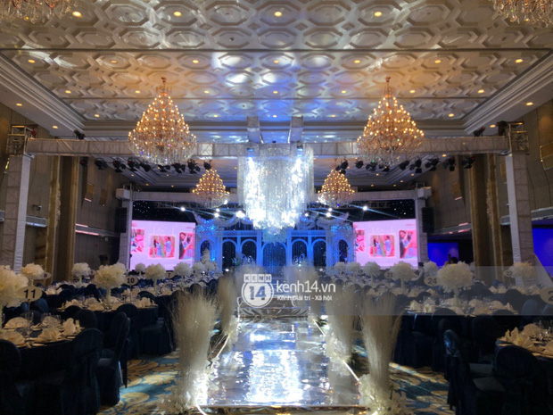 Không gian đám cưới Bảo Thy tại khách sạn 6 sao siêu sang chảnh: Trang trí giản đơn nhưng vẫn toát lên gia thế khủng!-6