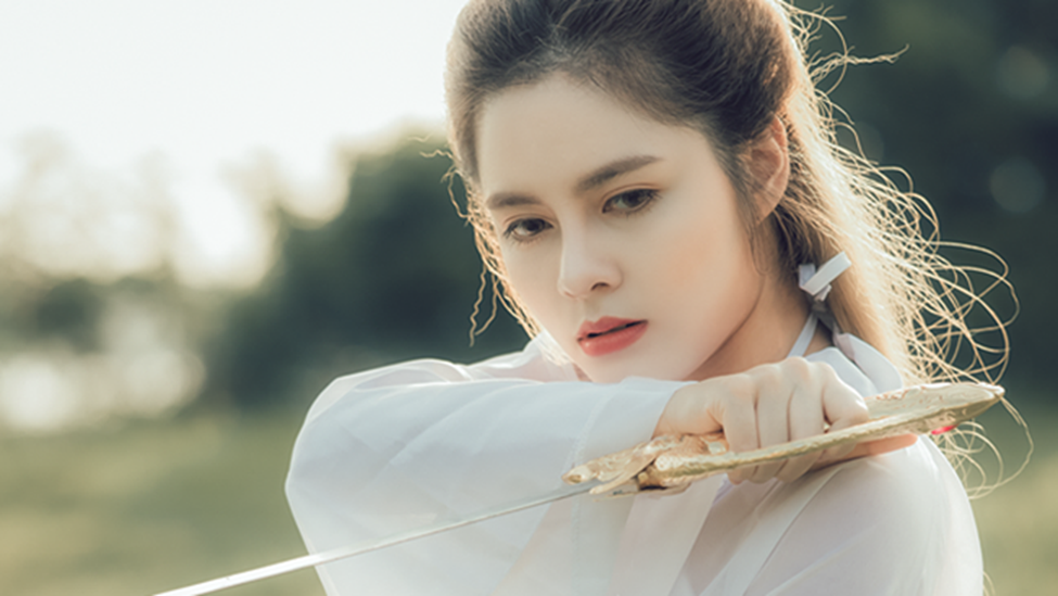 Hot girl Về nhà đi con tiết lộ bí mật body để hóa Eva giữa rừng siêu gợi cảm-11