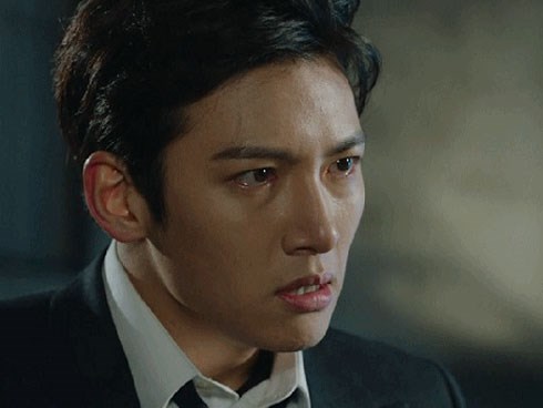 Con càng lớn càng chẳng giống ai, chồng lén xét nghiệm ADN khiến vợ bàng hoàng trước kết quả