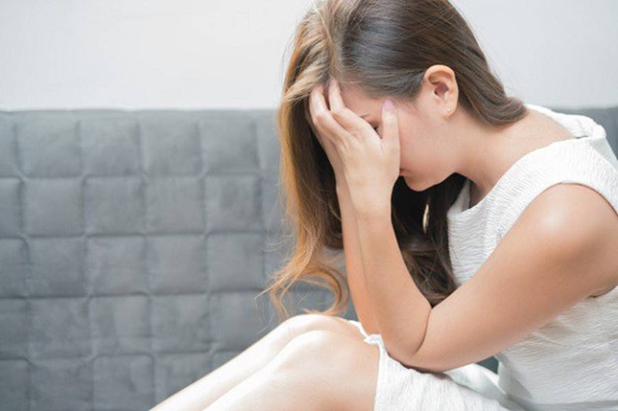 Về nhà giữa trưa, thấy đĩa cá trơ xương mẹ phần sẵn cho vợ, chồng tôi úp sạch vào sọt rác rồi kéo vợ ra nhà hàng khiến mẹ chồng nhìn theo tức tối-2