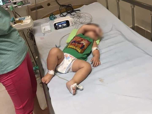 Đau xót một gia đình có 2 con nhỏ lần lượt tử vong trong chưa đầy 1 tháng, nghi nhiễm Whitmore