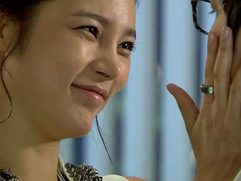 Bỏ vợ nghèo để cưới con gái sếp, ngờ đâu tới ngày ra mắt đặt vấn đề thì nhìn thấy vị khách quý của nhà sếp mà chồng sốc nặng-3