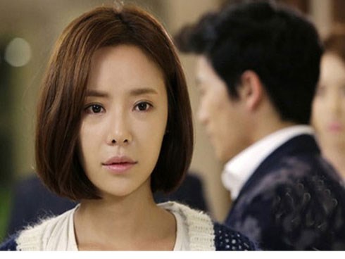 Nàng dâu chết sững khi nghe mẹ chồng bàn với con trai cách 