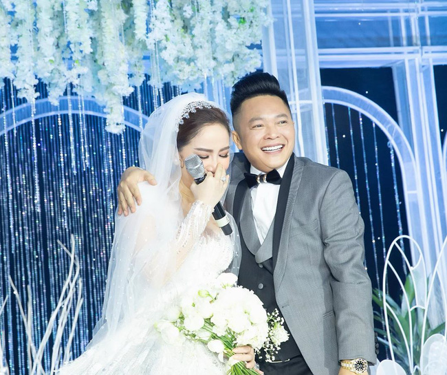 Lần đầu chia sẻ hình ảnh ông xã doanh nhân trên trang cá nhân, Bảo Thy khiến công chúng thấm thía-2