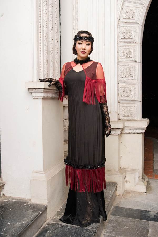 Ngô Phương Lan bất ngờ diễn mở màn show thời trang dù mới sinh con 8 tháng-2