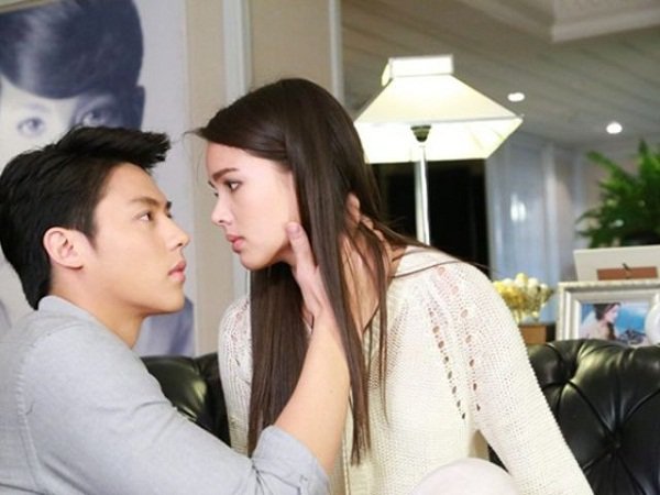 Lỡ lên giường” với đồng nghiệp nữ, chồng sắp cưới quỳ xin, cho 1 tỷ để tôi làm việc này-2