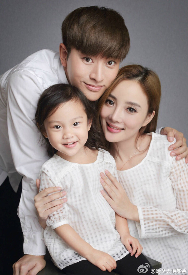 Rộ tin đồn gây sốc: Lý Tiểu Lộ thực ra đã muốn ly hôn Giả Nãi Lượng ngay từ khi mới sinh con xong?-1