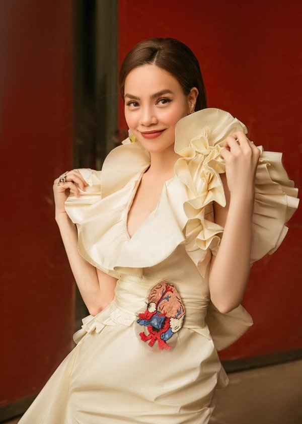 Hồ Ngọc Hà đổi gu, ăn mặc cồng kềnh, trúc trắc, không ai dám đụng hàng-7