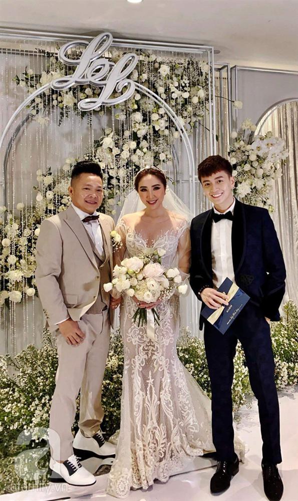 Lịch lãm như soái ca nhưng Ngô Kiến Huy lại để lộ khoảnh khắc đánh mất hình tượng này trong đám cưới Bảo Thy-2