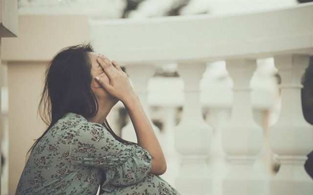 Thấy đối tượng đi dép lê tới buổi hẹn, cô gái đá ngay, tới lúc chàng bước ra Range Rover 13 tỷ liền lấp liếm bằng 1 câu và nhận cái kết không tưởng-2