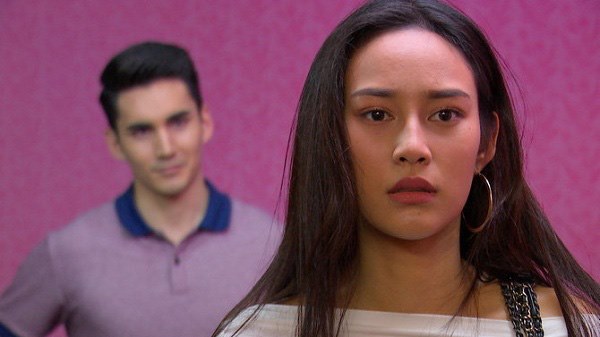 Đọc những dòng tin nhắn trong điện thoại của chị dâu, tôi cảm kích với tấm lòng chị bao nhiêu thì ghê sợ với tâm hồn mục rỗng của anh trai bấy nhiêu-2