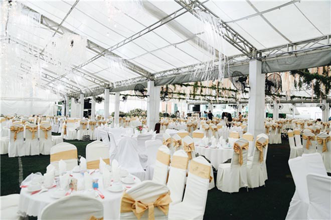 So sánh độ chịu chơi giữa đám cưới Bảo Thy và anh trai ruột-9