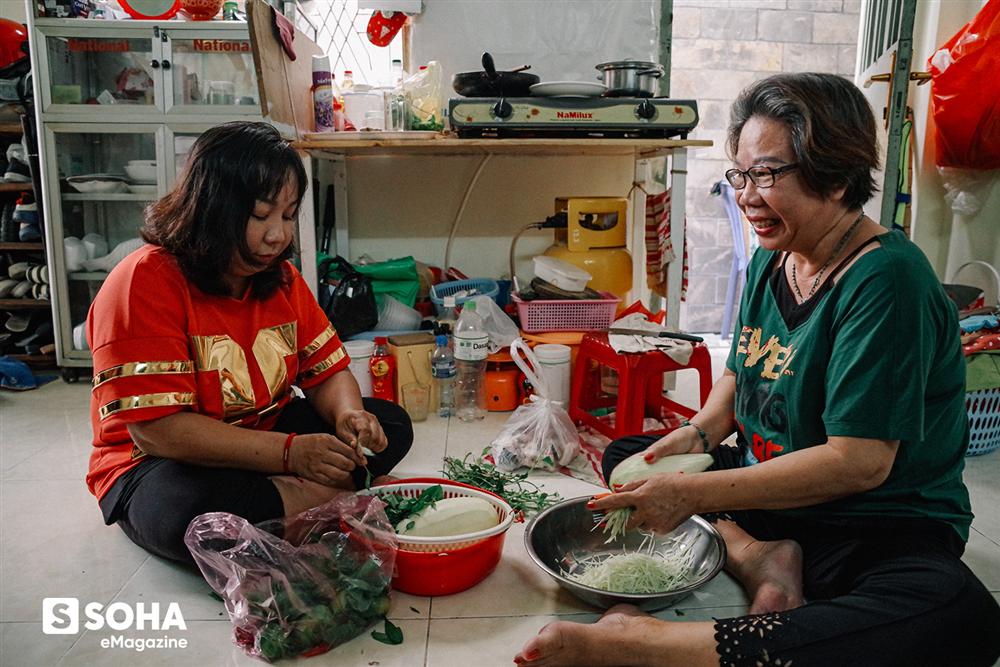 Diễn viên Kim Đào: Mẹ bị hành hạ, phải sinh con ở chuồng heo vì bà nội bảo không hợp tuổi-11