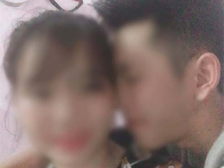 Vụ 3 bố con treo cổ tự tử ở Tuyên Quang: Lộ bức ảnh vợ với trai lạ âu yếm nhau trên facebook?