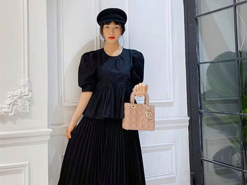 Giữa ồn ào sinh con, Hòa Minzy khoe vòng 1 khủng đúng kiểu mẹ bỉm sữa khi dự show thời trang-11