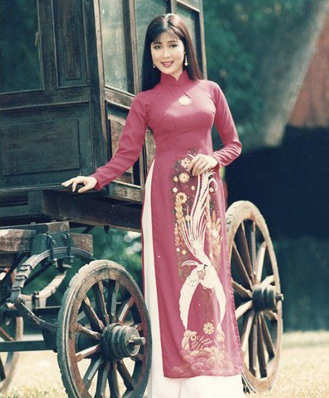 Nhan sắc của mỹ nhân điện ảnh Diễm Hương-10