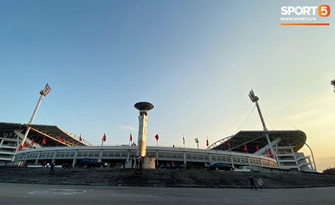 Văn Lâm cản phá 11 m, Việt Nam hòa Thái Lan ở vòng loại World Cup-33