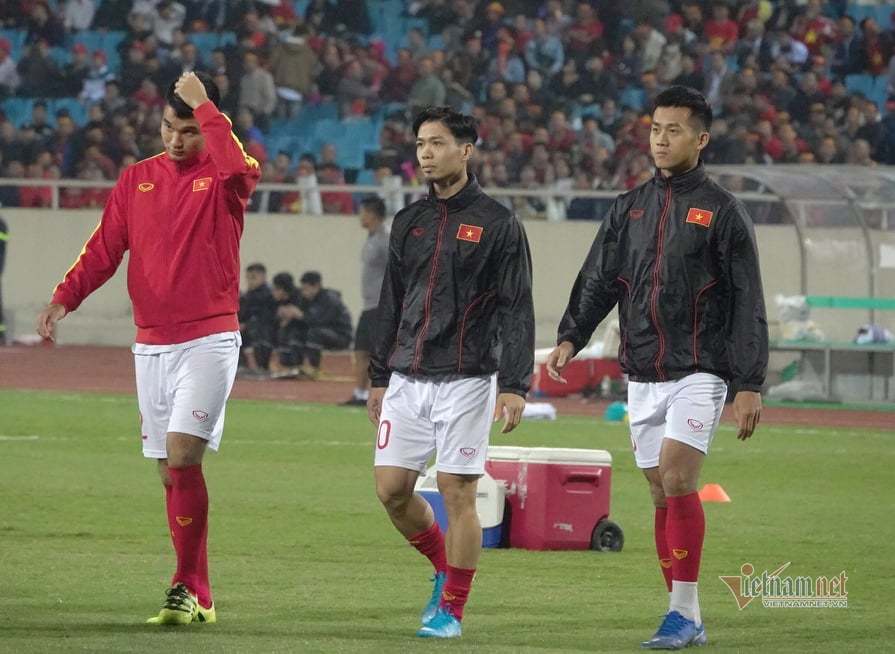 Văn Lâm cản phá 11 m, Việt Nam hòa Thái Lan ở vòng loại World Cup-18