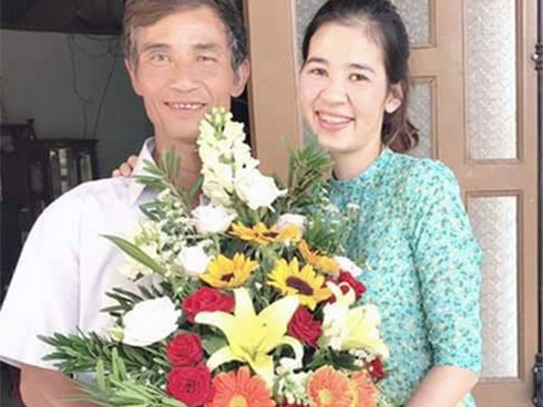 Cô giáo xuất hiện trong bức ảnh đẹp nhất mùa khai giảng 2019: Lần đầu thấy trường đã bật khóc-9