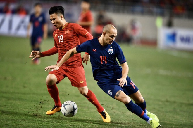 Văn Lâm cản phá 11 m, Việt Nam hòa Thái Lan ở vòng loại World Cup-8