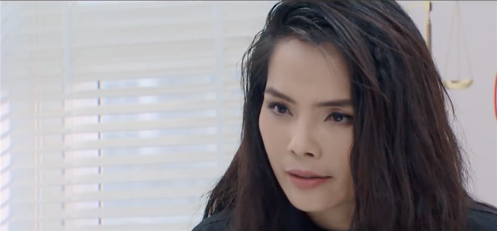 Hoa hồng trên ngực trái tập 31, Bảo nắm tay tỏ tình Khuê giữa đêm ở khách sạn-3