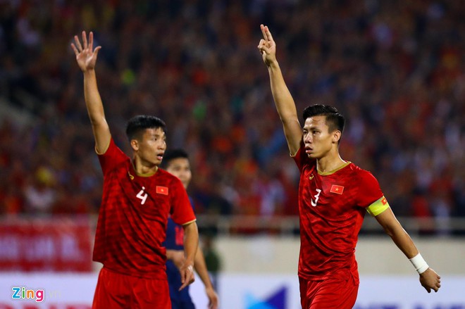 Văn Lâm cản phá 11 m, Việt Nam hòa Thái Lan ở vòng loại World Cup-3