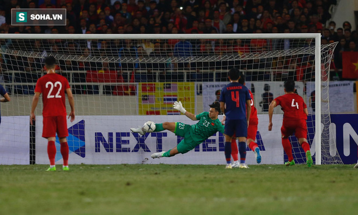 Văn Lâm phá phạt đền xuất thần, Văn Hậu cảm tử, Việt Nam cầm hòa thành công Thái Lan-2