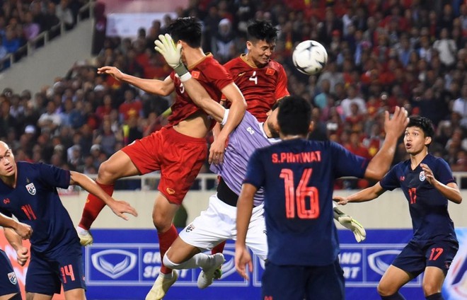 Fan Việt tràn vào Facebook Văn Lâm, Văn Hậu chúc mừng-1