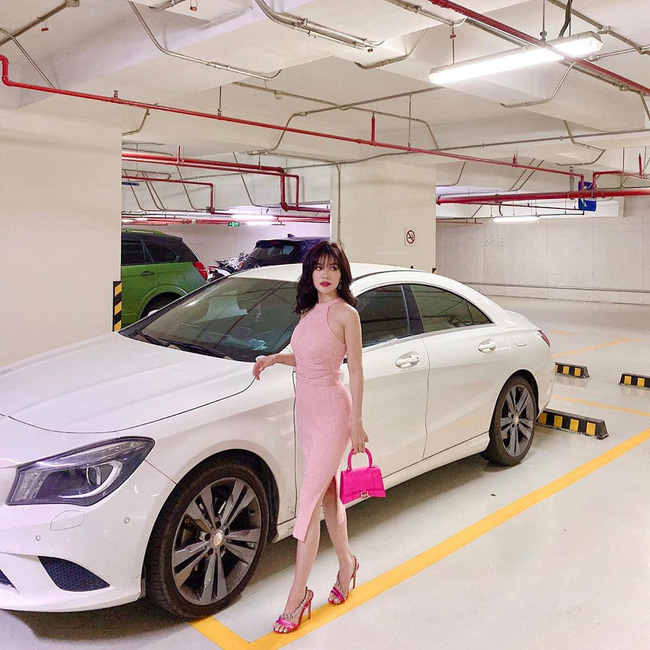 Street style sao Việt: Phạm Quỳnh Anh ăn vận như teen girl, HH Thu Thảo diện váy thùng thình cứ như đang bầu tập 2-11