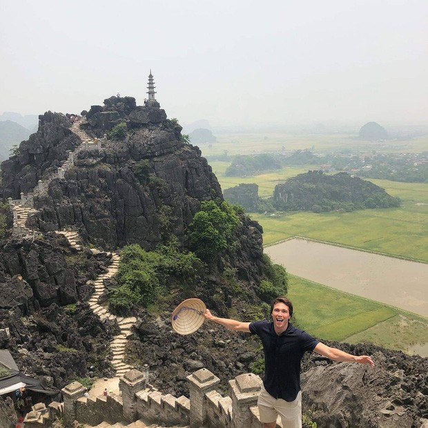 Chân dung bạn trai ngoại quốc của Hoàng Oanh-2