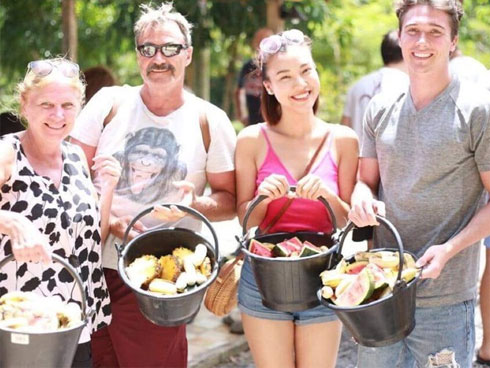 Hoàng Oanh lại thả nhẹ” tấm hình cưới đầu tiên có sự xuất hiện của chú rể-4