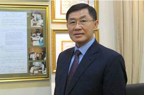 4 đại gia Việt giàu kếch xù, bỏ ra hàng trăm tỷ xây biệt thự dát vàng-1