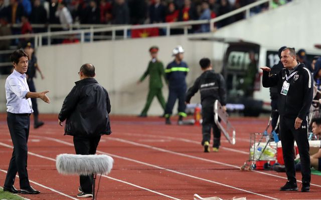 Miệt thị HLV Park Hang Seo, trợ lý HLV Thái Lan đối mặt án phạt nặng-2