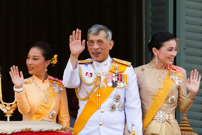 Vợ đầu của Quốc vương Thái Lan: Bị ly hôn trong phũ phàng nhưng là người có cái kết viên mãn nhất, nhìn cuộc sống hiện tại ai cũng phải ngưỡng mộ-7