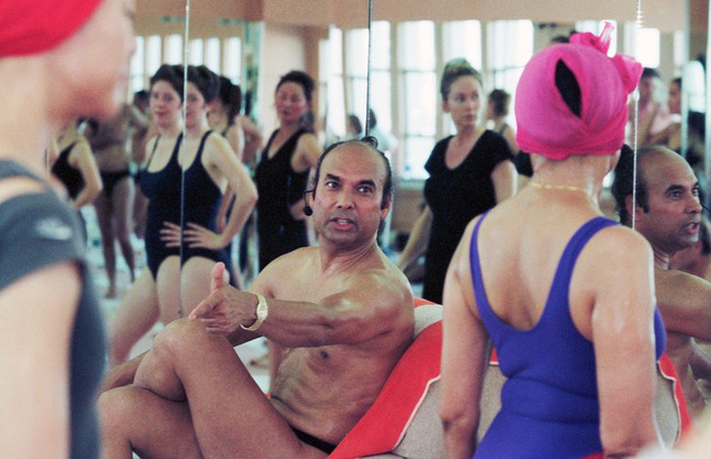 Đời tư bê bối của Bikram Choudhury - cha đẻ của yoga nóng được tôn sùng khắp thế giới và những lần quấy rối tình dục công khai bất chấp các cáo buộc-4