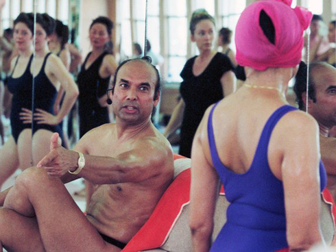 Đời tư bê bối của Bikram Choudhury - cha đẻ của yoga nóng được tôn sùng khắp thế giới và những lần quấy rối tình dục công khai bất chấp các cáo buộc