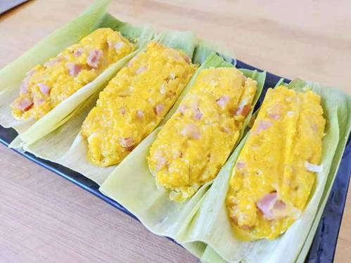 Ngô luộc mãi cũng chán, tách hạt ra có món bánh ngô hấp tuyệt ngon, cả nhà đều thích-6