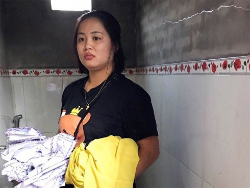 Diễn biến bất ngờ vụ thiếu nữ xinh đẹp đi đám ma trộm luôn thùng tiền phúng viếng